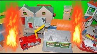Top Fireman Sam Toys playset - with Helicopter, burning houses & action figures !