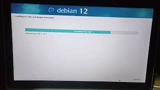 Instalación de un sistema operativo con un dispositivo de arranque: instalación de Debian 12.6