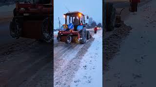 Snow removal in the village of Lukinskaya, Velsk district, Arkhangelsk region