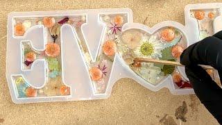 Make a Resin LOVE frame word with me. Full video tutorial. epoxy silicone mold floral gadget