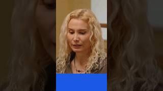 Почему у АЛИНЫ вместо "КАТАНИЯ" "ПЛАСТМАССОВАЯ ЕЗДА"?
