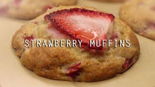 EASY Strawberry Muffins Recipe