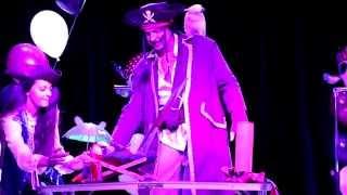 S Шоу -Дрессированные попугаи -пираты/parrot show  pirates