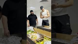 Угостили нашими блюдами Нурлана Сабурова и Тамби Желаем творческих успехов ребятам!️