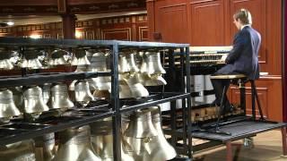 Карильон в Белгороде "Зелёные рукава" / English folk song "Green sleeves" on Carillon