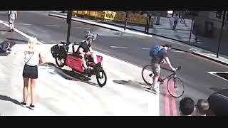 Cyclist jumping red light head-butts pedestrian after clipping him