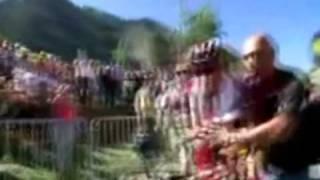 Tour de France - Cadel Head-butts a TV Camera