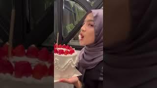 Beautiful Hijab girl Eating #shorts #trending #trendviral #trendingshorts #cake #pastry #shortvideo