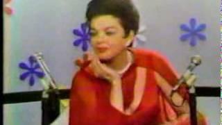 Judy Garland - Interview + Over The Rainbow (The Mike Douglas Show - 1968)