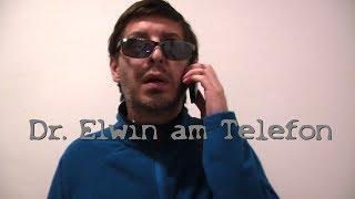 Dr. Elwin am Telefon [Superschlau erklärt]