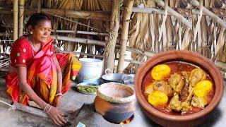 CHICKEN EGG CURRY in clay pot cooking by santali tribe grandmaa for eating with hot rice