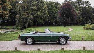 A friendly and very nice MGB Roadster in perfect colour British Racing Green