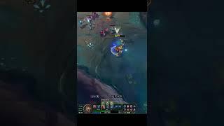 what is bro doin??   #leagueoflegends #riotgames #gaming #outplay #league