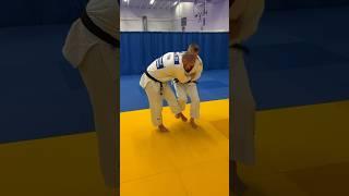 ОФИГЕННЫЙ БРОСОК «ЗАЦЕП» AMAZING THROW WATCH & LEARN #judo #judotraining #дзюдо #shorts