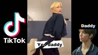 Hyunjin reacts to Felix shaking dat  on TikTok