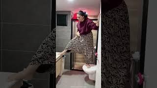 Karagül’den Banyo Dans Şovu! #live