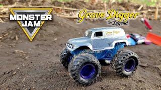 Grave Digger: The Legend - Tiny Monster Trucks 14 - #monsterjam