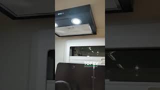 Cozinha para motorhome completa, geladeira, exaustor e fogão 12V, e a belíssima janela basculante