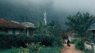 Eh Eh Kok Ada Air Terjun Di Balik Kampungnya, Indah Banget Pemandangannya Ini. Pedesaan Jawa Barat