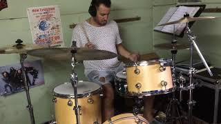 Eugenio Lorelli with pasha cymbal - evansskins - tamburodrums