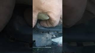 Как снять ручку двери Citroen C2