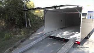 Loony Garage's Custom Car Trailer - Interior