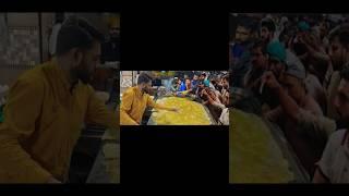 Big ommlette makers at street food lahori - fast making skills - king burger's making #egg #burger