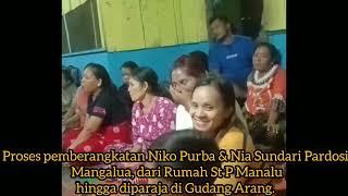 Proses pemberangkatan Niko Purba & Nia S Pardosi. diparaja di Gudang Arang.