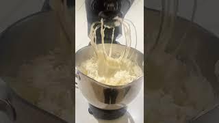 How to Make Whipped Cream for Cakes & Pastries