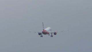 A320 gear problem during takeoff at Hamburg airport