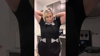 Honest Review of Retro-style Kitchen Apron || Sheila Doolittle