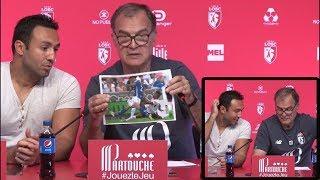 El show de Bielsa: confunde al traductor y se pelea con los periodistas