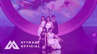 FIFTY FIFTY (피프티피프티) 'SOS' Showcase Stage