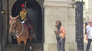 DO NOT TOUCH THE KINGS HORSE #kingsguard