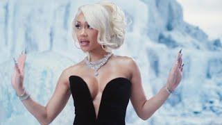 Saweetie - I Want You This Christmas (Official Music VIdeo)