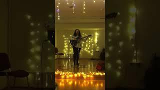 Исполнение песни "Забиваю гвозди" (Лампочка) на гитарном вечере https://vk.com/witch.notes