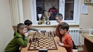 Гришанин Роман + Мерсиятов Тамерлан vs Ананьев Артём + Дмитриев Юрий.Crazyhouse.TeamChess."Шведки"