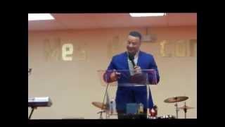 Jose Luis Reyes en Iglesia Ministerio C E L A  Miami, Fl