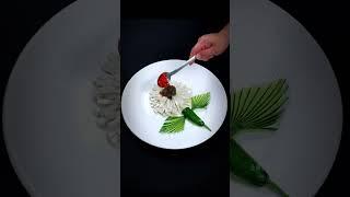 How to make preserved egg and tofu into a chrysanthemum dish? Learn it and try it now. Plate pre