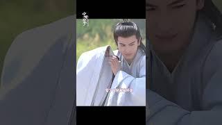 #张凌赫 下意识给#白鹿 挡沙子太好嗑了！#宁安如梦