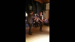 Laura Connolly & Stewart Hardy - Clog Hornpipe to Beeswing