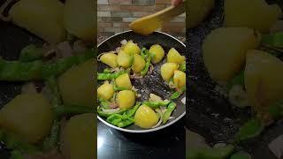 Aloo bhuna #shorts | Aloo bhuna masala dhaba style | Aloo ki sabji | Potato recipes | Aloo gravy