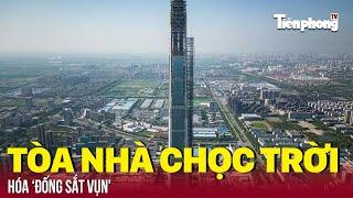 Cận cảnh tòa nhà chọc trời hóa ‘đống sắt vụn' | Tiền Phong TV