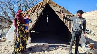 Nomadic life: husband leaves for wood and planks for the roof of the shelter