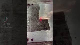 Precision Laser Cleaning Off Rubber Seal Mold Oil Stain And Grease Removing