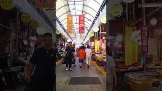 Walking in Korea's largest traditional market in Cheongnyangni, Seoul. #shorts