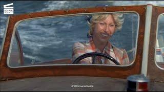 Jaws 2: Shark attacks water skiing HD CLIP