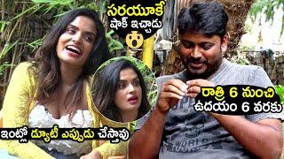 Comedian Sudarshan SH0CKING Reply To Sarayu B0ld Question | Manchi Rojulochaie | TheNewsQube.com