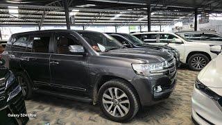 THIS IS THE REAL LANDCRUISER V8 200 SERIES 0711431667