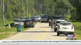 LIVE: Deputies respond to standoff in Vancleave